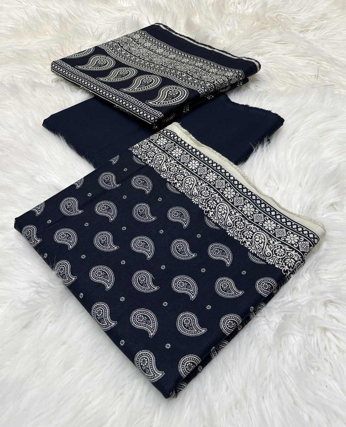 Bin Saeed Original 3pc Printed Khaddar (AT- 2041)