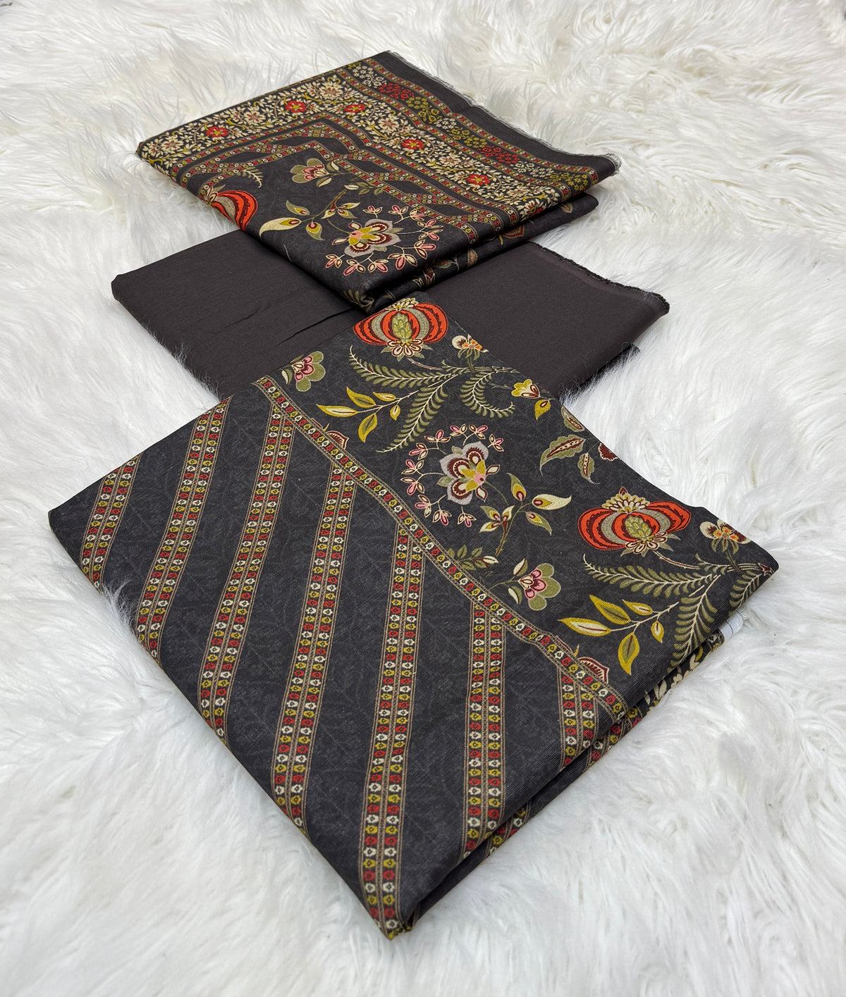 Bin Saeed Original 3pc Printed Khaddar (AT- 2022)