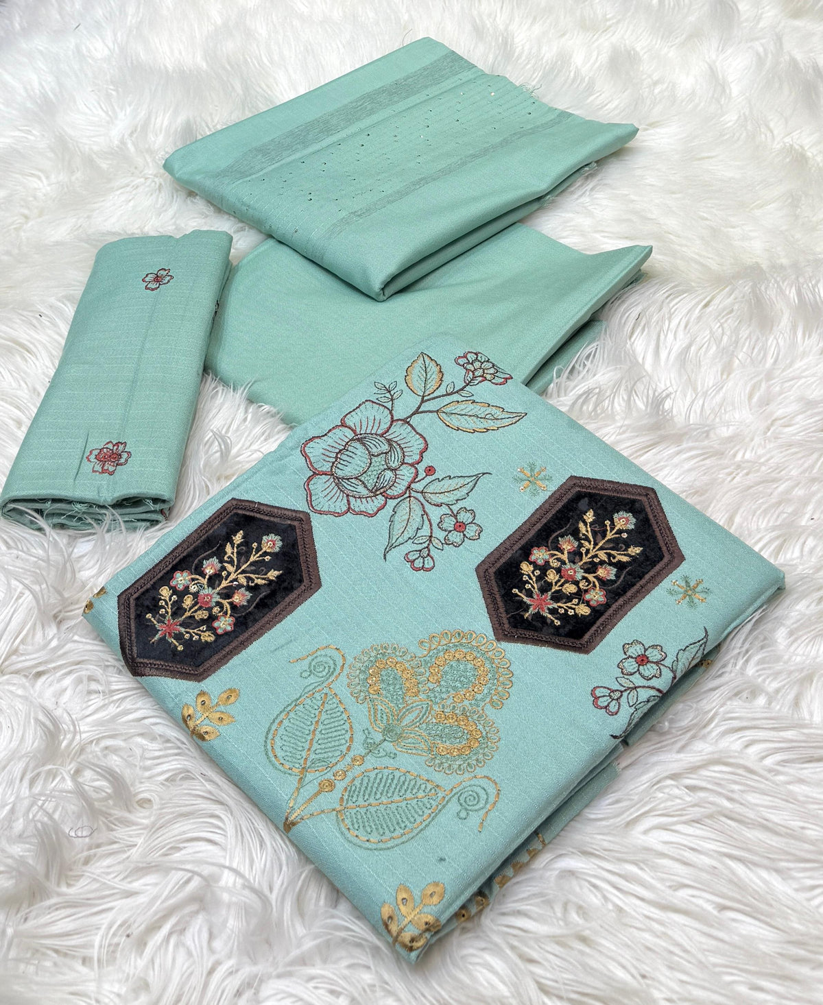 Bareeza Embroidery Dhanak 3-PC