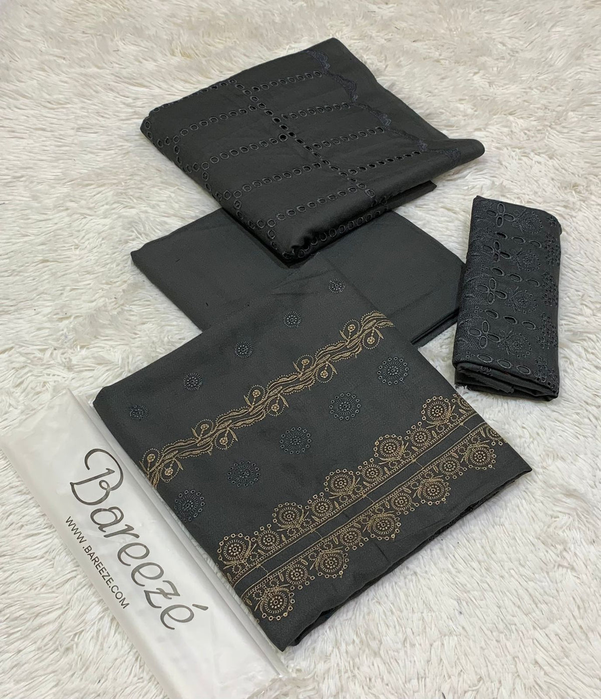 Bareeza | Dhanak Boring Emboridery | 3-PC |