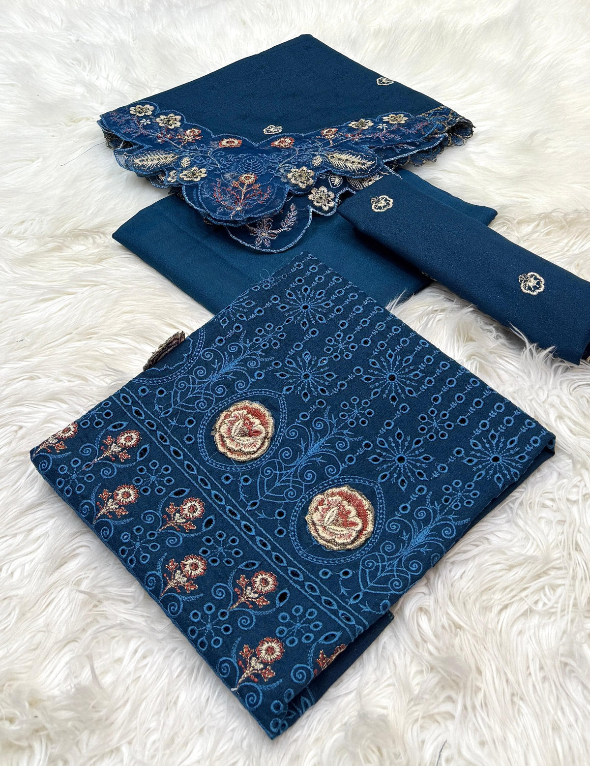 Bareeza Embroidery | Dhanak | 3-PC |